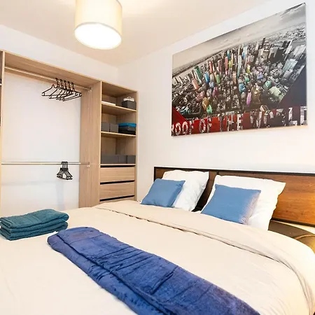* * Le Duplex Des Cigognes * * Apartment