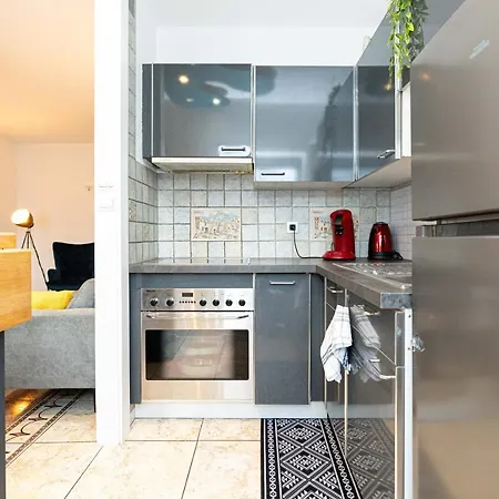 * * Le Duplex Des Cigognes * * *