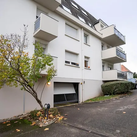 * * Le Duplex Des Cigognes * * Apartament